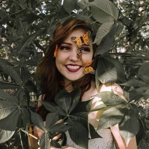 Meet your Posher, Carly